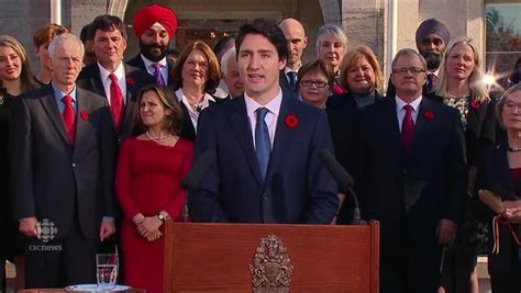 Because Its 2015 Trudeau Forms Canadas 1st Gender Balanced Cabinet