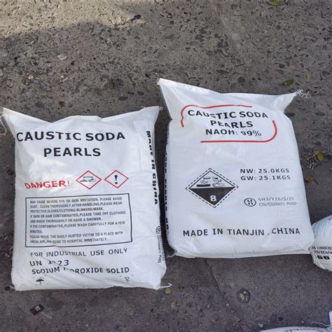 China Factory Industrial Grade Caustic Soda Pearls Caustic Soda