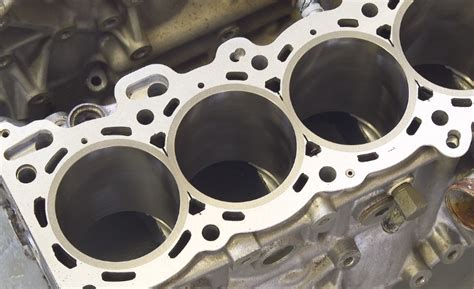 hot   aluminum engine block  auttomotive