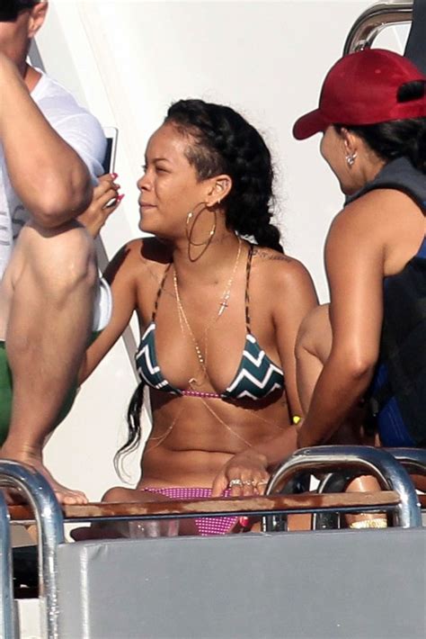 Rihanna In Bikini Hawtcelebs