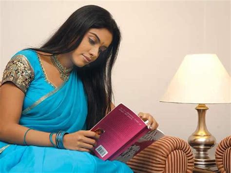 Ezone Beauty Actress Asin Unseen Hot Photos 2009