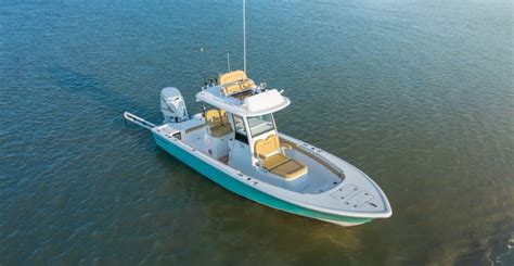 10 Best Bay Boats for 2023: Compare Models