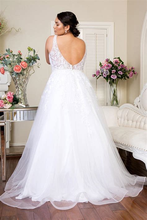 White Long Sleeveless Embroidered Mesh Wedding Dress - Formal Dresses