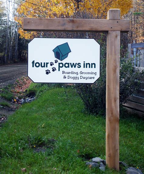 Four Paws Inn | Sign Here, Inc.