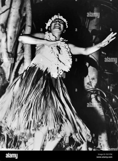 HAWAII HULA DANCER NA Native Hawaiian Hula Dancer Photograph Mid