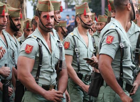 Spanish Legion Uniform Look Gayer Than Sailor Uniform KYM