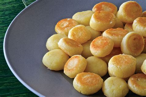 Recipe Brazilian Cheese Puffs That Ll Put Your Cheetos To Shame