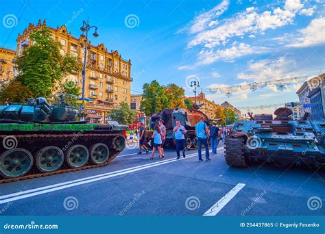 Destroyed Russian Self Propelled Howitzer 2S19 MSTA Editorial Photo