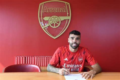 Pemain Arsenal Dengan Nomor Punggung Sebelum David Raya