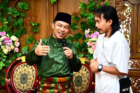 Hari Ke Suasana Lebaran Rumah Wabub Bagus Santoso Dikunjungi Artis