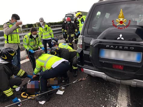 Incidente Stradale In A Tra Montebello E Soave Maggio