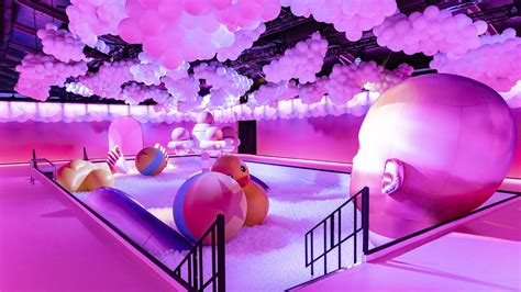 Immergetevi Nel Mondo Delle Bolle Apre La Mostra Bubble World A Milano