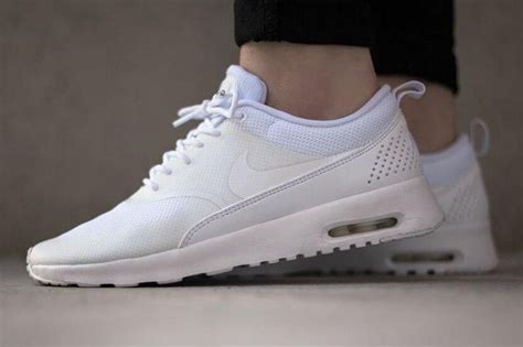 Nike Air Max Thea (Triple White) - Releases