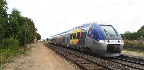 Foto De Autorail Assurant Un Service Ter Lorraine En Gare De V Zelise