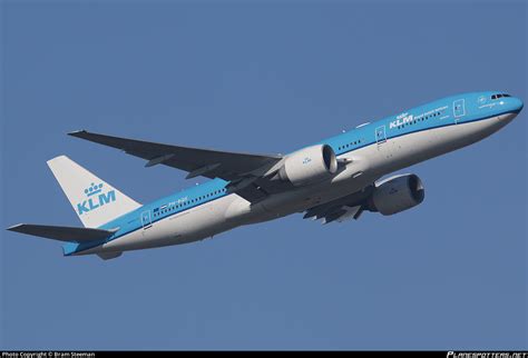 PH BQE KLM Royal Dutch Airlines Boeing 777 206 ER Photo By Bram