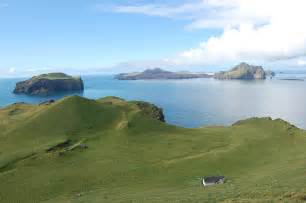 This Tiny House On A Remote Icelandic Island Is All Alone Bored Panda