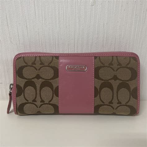 【やや傷や汚れあり】【1円スタート】coach 長財布 コーチ シグネチャー ラウンドファスナー長財布の落札情報詳細 ヤフオク落札価格検索