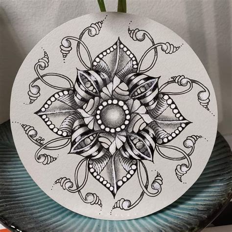 Pin By Lisa Hilton On Zentangle In Zentangle Artwork Zentangle