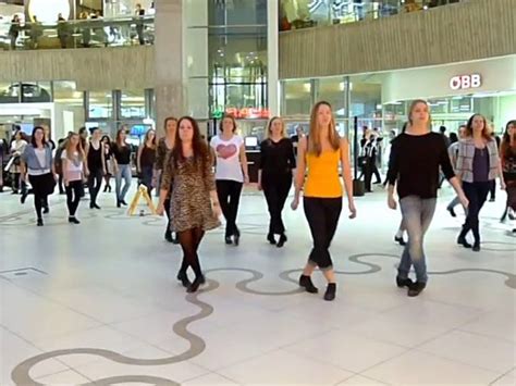 Watch Irish Dance Flash Mob Takes Over A Mall In Vienna Artofit