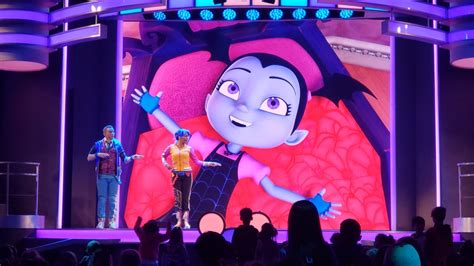 WATCH: Vampirina joins DISNEY JUNIOR DANCE PARTY at Disney California ...