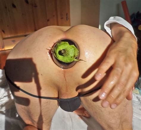Great Veggie Fuck And Anal Fisting Nude Pics XHamster