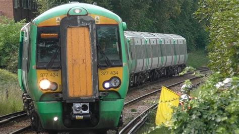 Southern Class 377s 377434 377136 Use The Crossover At Angmering Saturday 16th September