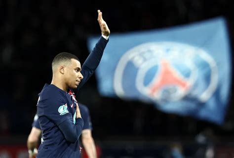 Le PSG n a pas encore prévu d hommage pour le dernier match de Kylian