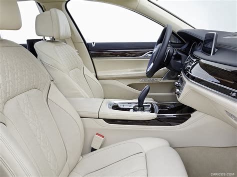 2016 BMW 750Li xDrive - Interior Front Seats | Caricos