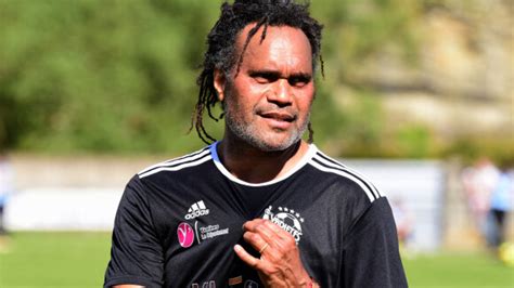 Photo Christian Karembeu Et Sa Femme Jackie Posant Avec Emmanuel