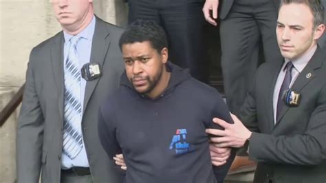 Perp Walk New Yorkers Shout At Suspect In Fatal Shooting Of Nypd