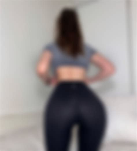 just here to be used as jerk material 🥵 : girlsinyogapants