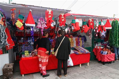 Horarios y ubicación ferias navideñas La Tercera