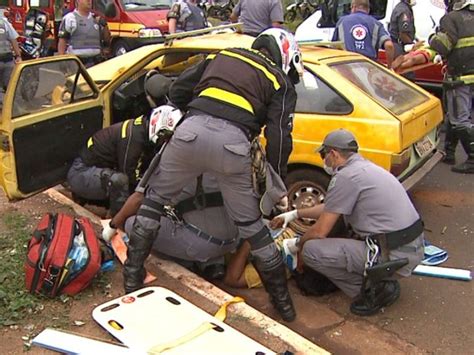 G Colis O Deixa Motociclista Em Estado Grave E Mais Seis Feridos Em