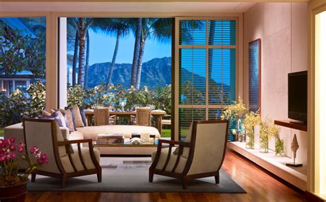 Luxury Waikiki Oceanfront Accommodations | Halekulani Hotel