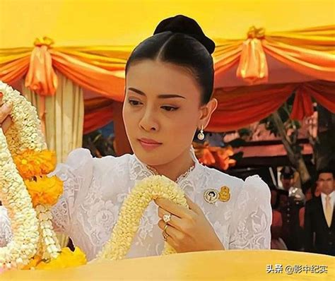 In 2014 Thailand S Most Beautiful Princess Was Exposed Naked Lying On