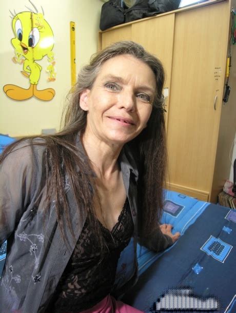 Mature Prostitute Josefine Masturbating In Her Black Leather Boots