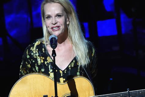 Mary Chapin Carpenter Her Music Career Through The Years