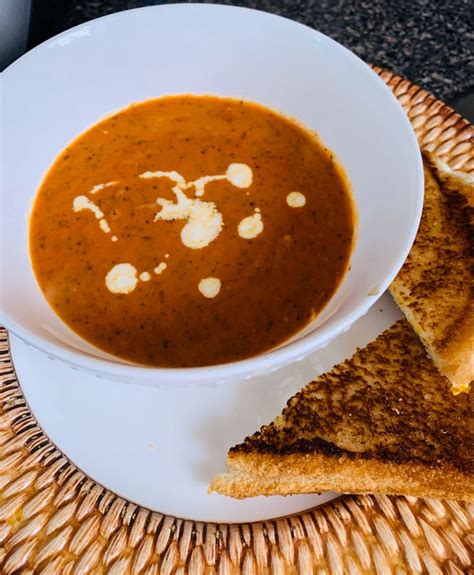 Roasted Tomato Basil Soup