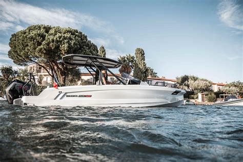 Axopar Brabus Shadow 300 Cross TOP 8m 2024, Wasserski/Wakeboard-Boote ...