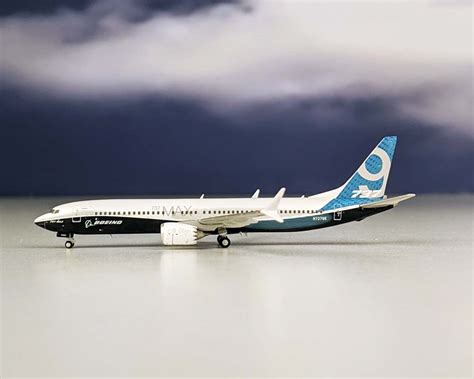 JetCollector Boeing House Livery B737 MAX9 N7379E 1 400 Scale