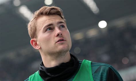 Dalla Spagna Barcellona Su De Ligt Il Piano Ilbianconero