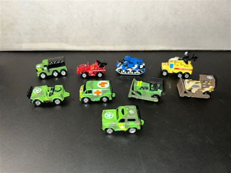 LOT OF 9 GALOOB MICRO MACHINES MILITARY VEHICLES ARMY CAMO BLUE TANK