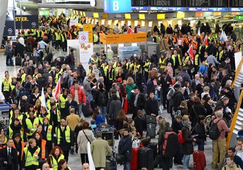 Streik Bei Der Lufthansa Flughafen Frankfurt Am Main Schwerpunkt Der