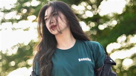 8 Potret Cantik Shani Indira Natio Kapten JKT48 Saat Ini