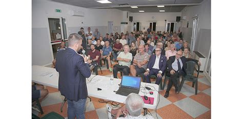 Tozzona Ampliamento Per Lo Sport Sala Piena Alla Presentazione