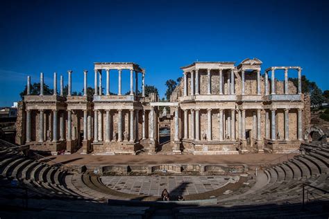 Visita Guiada Anfiteatro Y Teatro Romano De M Rida Culturalia