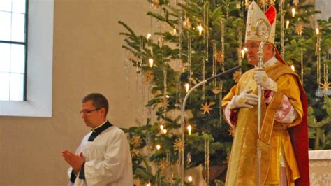 Bischof Fellay Zu Besuch Im Priesterseminar Zaitzkofen Distrikt Schweiz