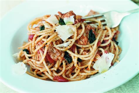 Spaghetti med tonfisksås Recept Zeta