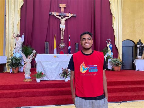 Joven Graduado Gracias A Obras Del Esp Ritu Santo El Amor De Dios En