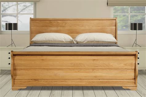 Windsor Solid Oak Ottoman Storage Bed Frame